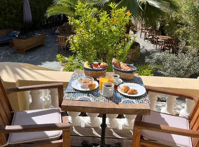 Alexandra - Boutique Otel Juan-les-Pins