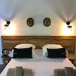 Alexandra - Boutique 3*