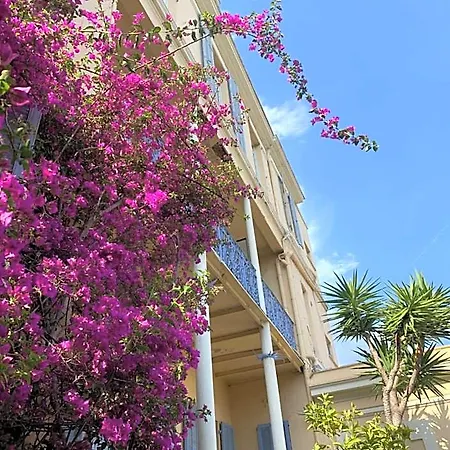 Alexandra - Boutique Hotel