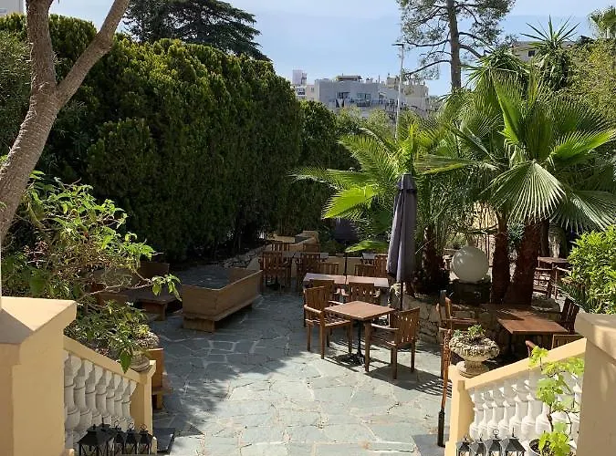 מלון Alexandra - Boutique 3*